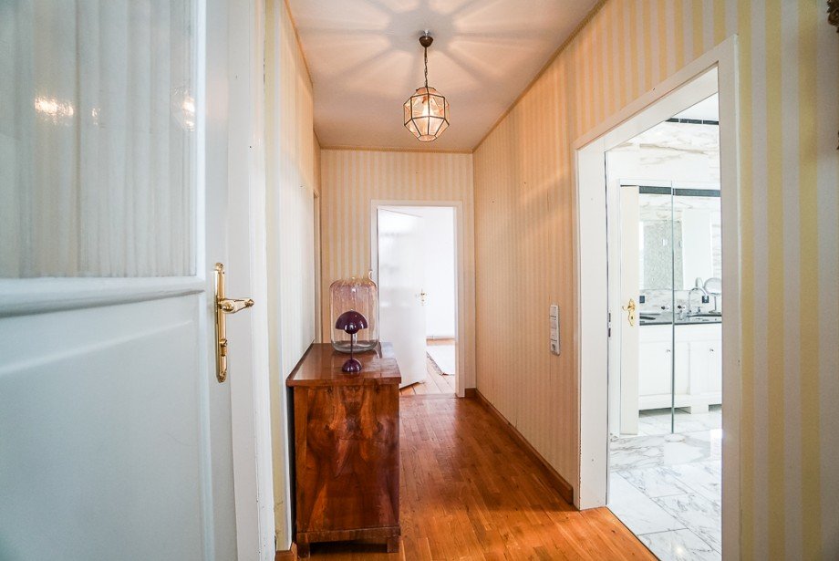 Flur im OG Villa Bodenheim