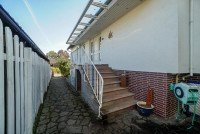 Bild (11e2691f151ce32e06117b674e68269d): Freistehendes indivduelles Einfamilienhaus mit gehobener Ausstattung, sch�nen Extras & gro�em Areal