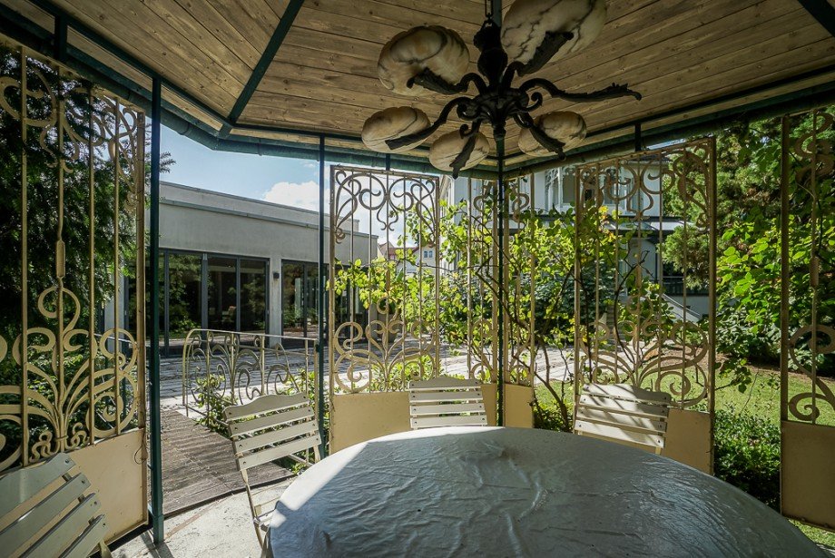 Pavillion Villa Bodenheim