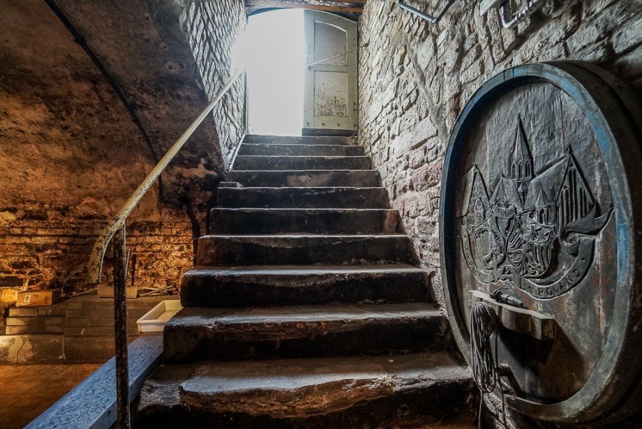 Kellertreppe zum Weinkeller Villa Bodenheim