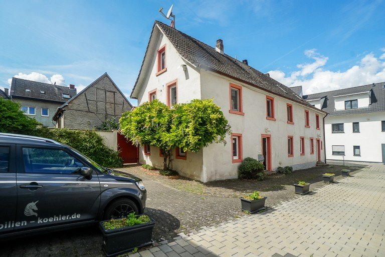 Haus Hofreite Hahnheim K�hler Immobilien Hahnheim Einfamilienhaus Charismatische Wohlf�hl- Hofreite mit vielseitigem Potential. Auch als Zweifamilienhaus nutzbar.