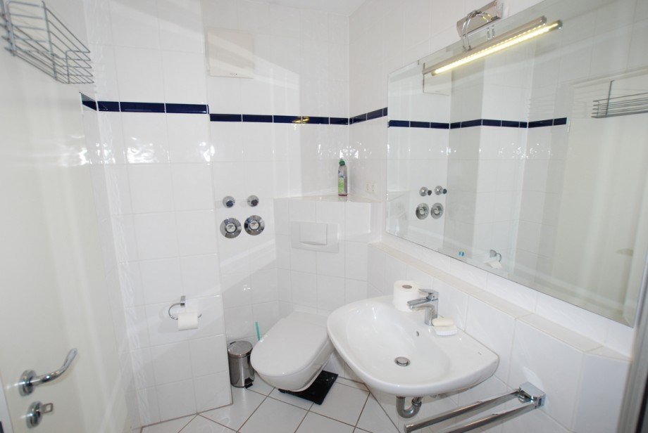 K�hler Immobilien - Neueres Duschbad Erdgeschosswohnung Wiesbaden