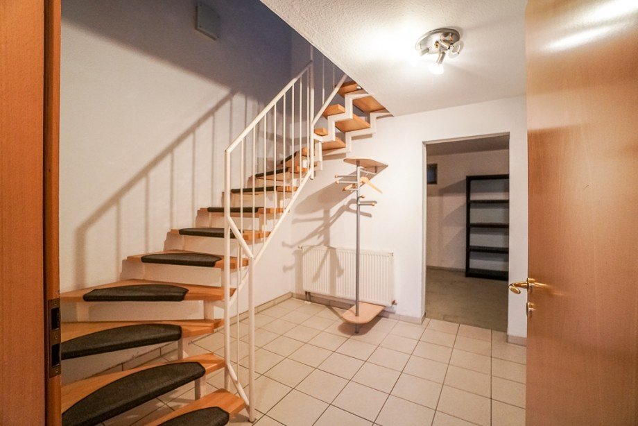 Haus Dienheim - K�hler Immobilien Reihenmittelhaus Dienheim