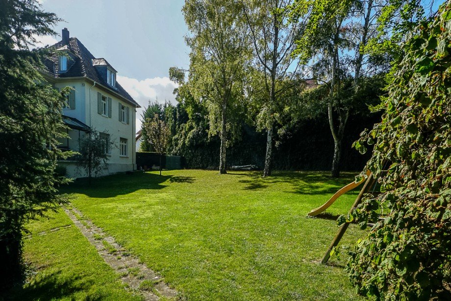 Ansicht Seite Villa Bodenheim