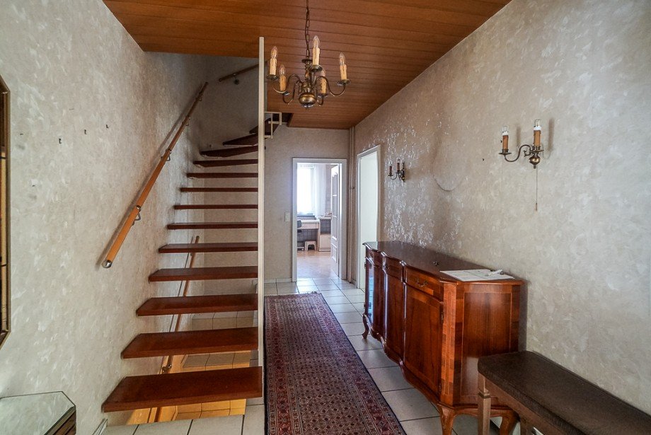 Haupthaus EG Flur Einfamilienhaus Mainz / Mainz-Laubenheim
