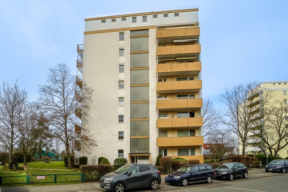 K�hler-Immobilien - Hausansicht_2 Etagenwohnung Kostheim