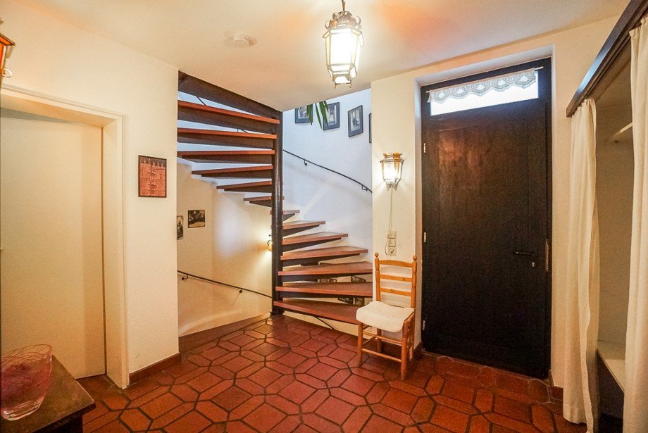 Haus Mainz Laubenheim - K�hler Immobilien Reihenendhaus Mainz / Mainz-Laubenheim