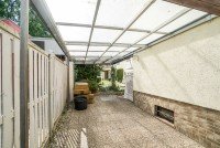 Bild (ef4c9cf0f0de6fef4c8fd67db800906f): Mainz- Laubenheim: Einfamilienhaus optional plus 2 Appartments im Anbau (renovierungsbed�rftig)