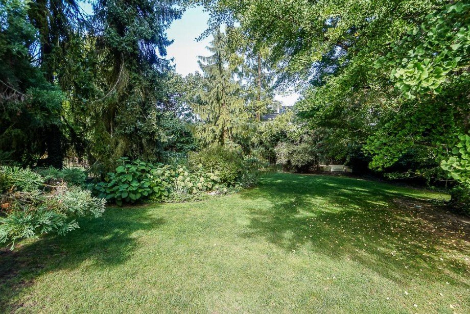 Bauland im privaten Parkgel�nde - Immobilien K�hler Wohngrundst�ck Bodenheim